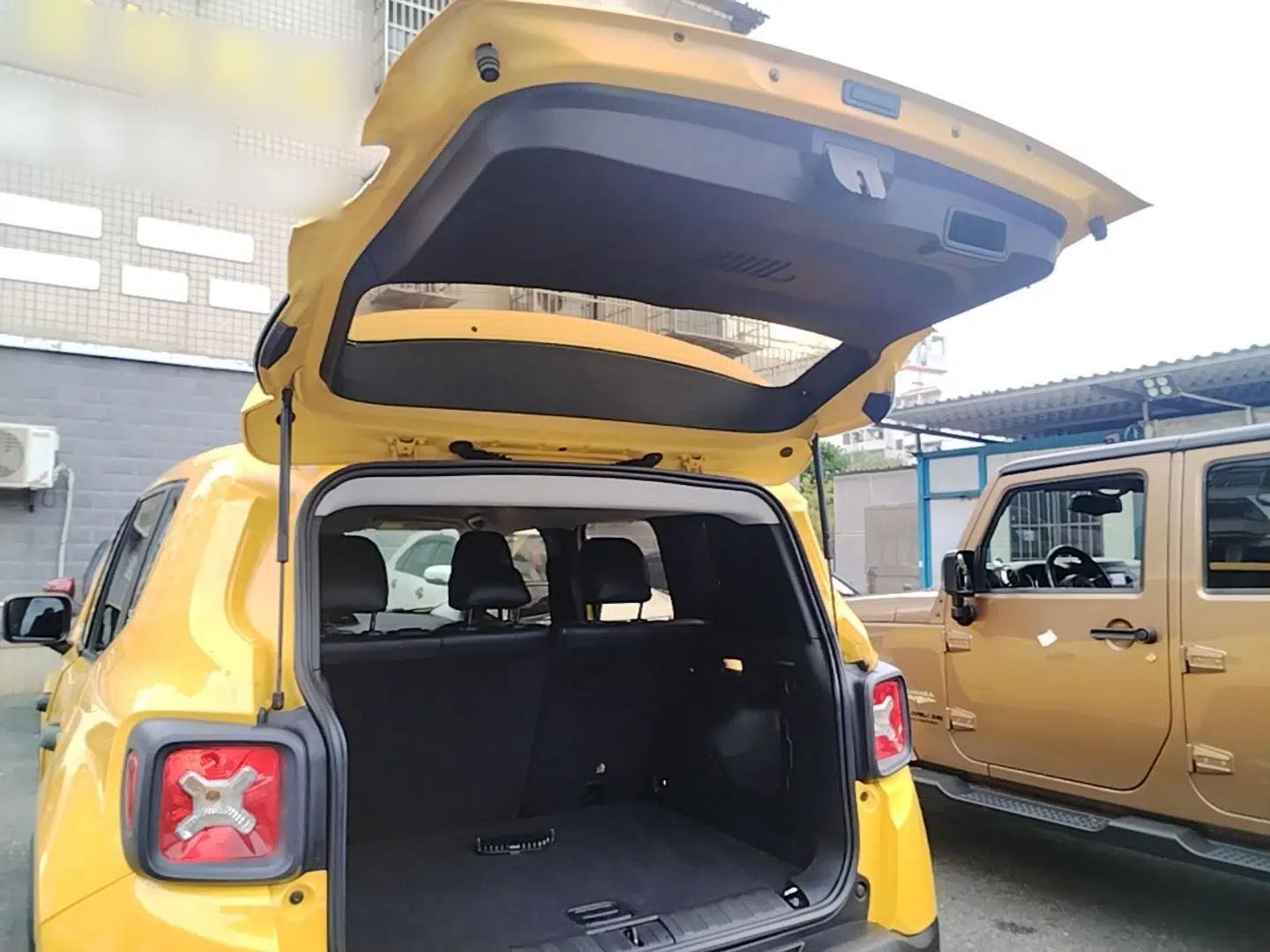 Jeep Renegade 2017 180T Automatic Kinetic Edition+ — миниатюра 22