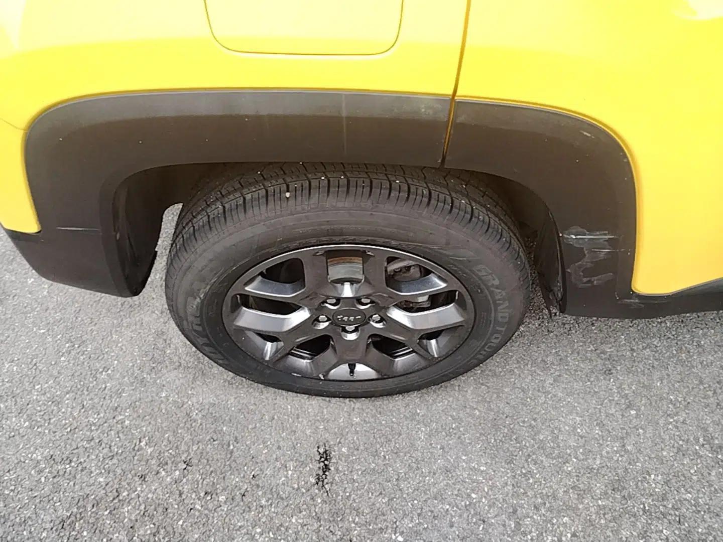 Jeep Renegade 2017 180T Automatic Kinetic Edition+ — миниатюра 10