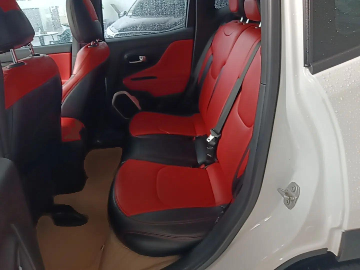 Jeep Renegade 2018 Connected Large Screen Version 180T Automatic Jingneng Version — миниатюра 20