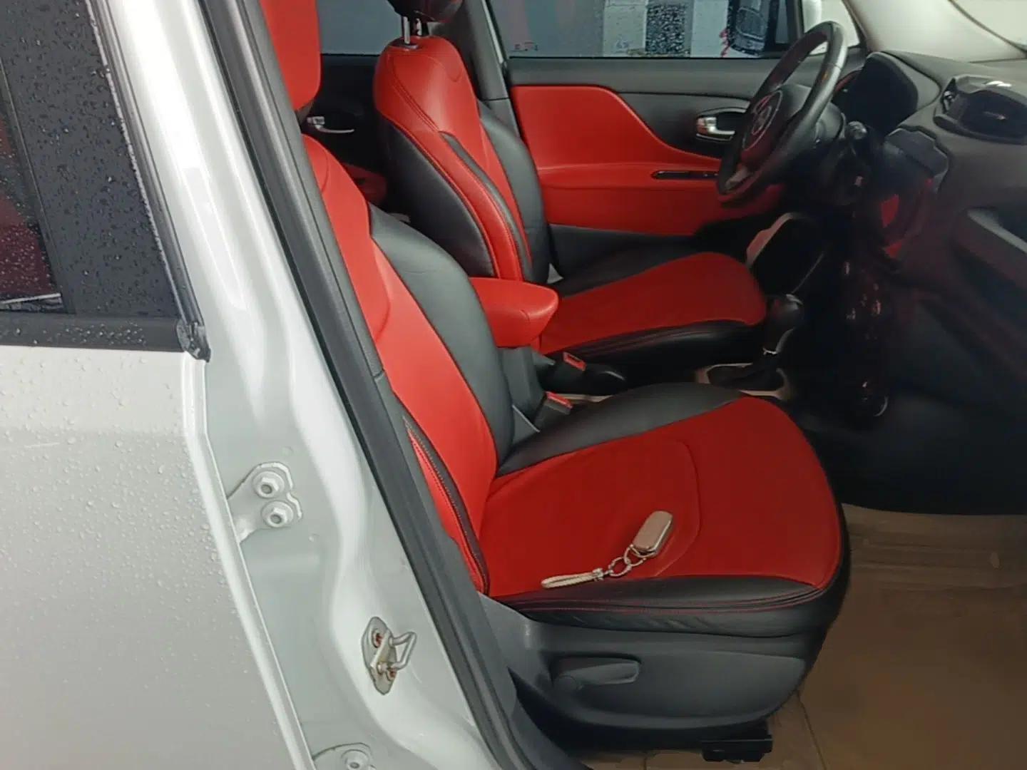 Jeep Renegade 2018 Connected Large Screen Version 180T Automatic Jingneng Version — миниатюра 23