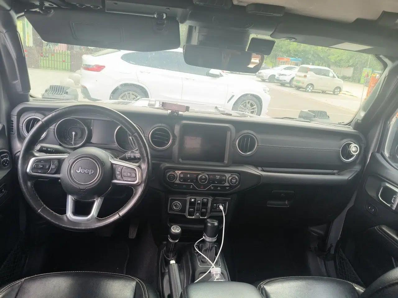 Jeep Wrangler New Energy 2021 Four-Door 2.0T 4xe Sahara First Edition — миниатюра 10