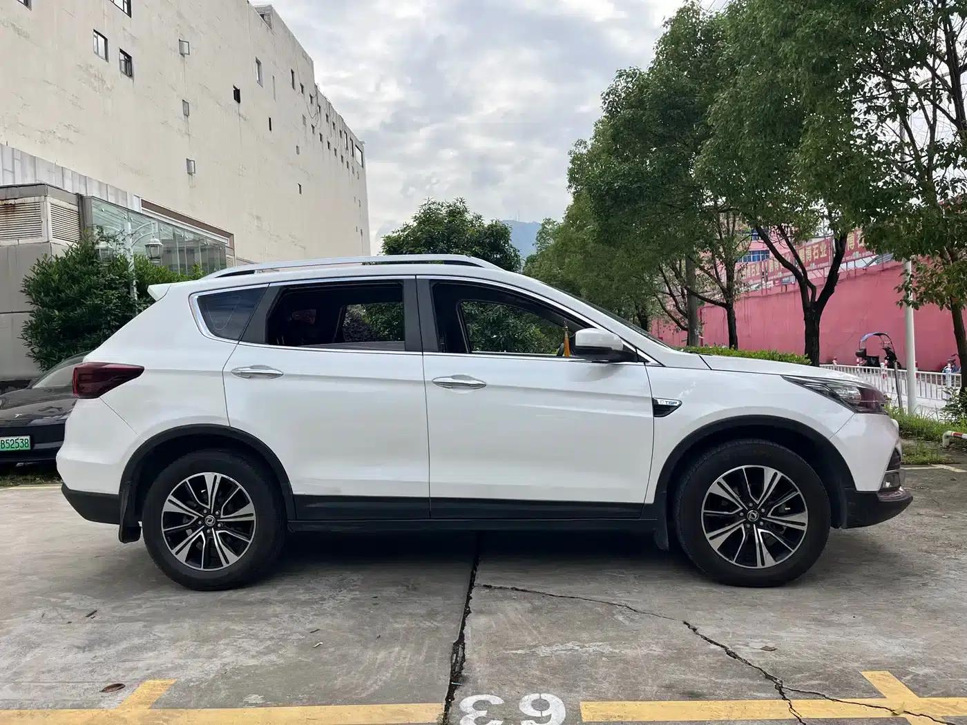Dongfeng Fengshen AX7 2018 Classic 1.6T Automatic Elite — миниатюра 4