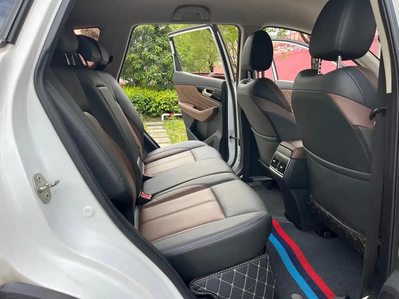 Dongfeng Fengshen AX7 2018 Classic 1.6T Automatic Elite — миниатюра 10