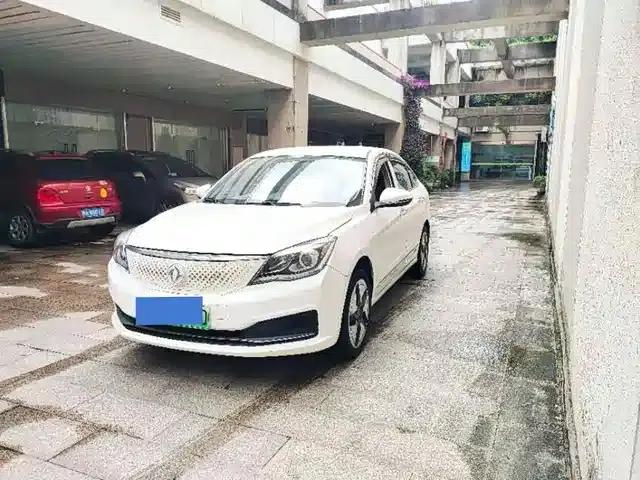 Dongfeng Fengshen E70 2022 500 Super Enjoy Edition