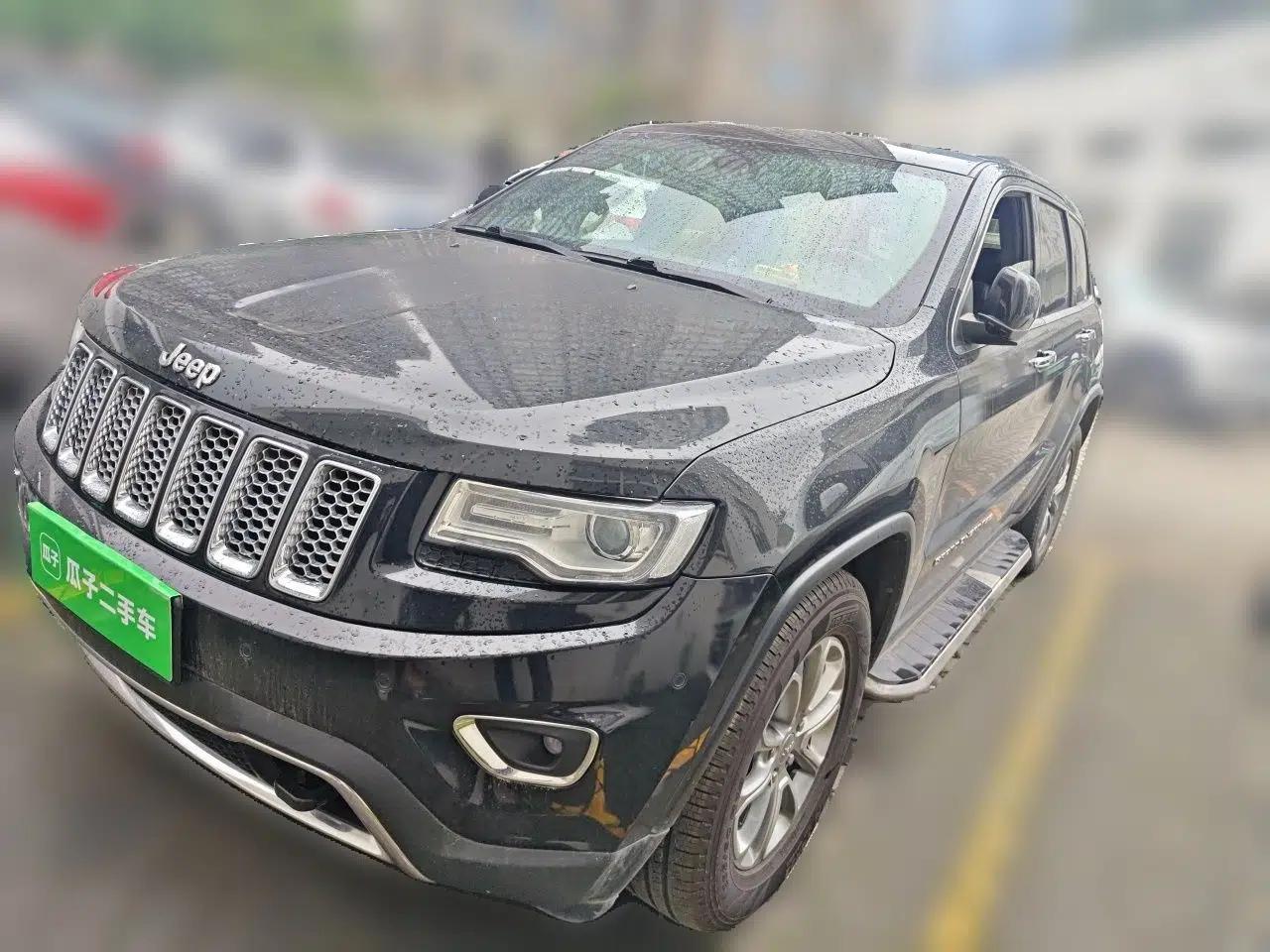 Jeep Grand Cherokee 2014 3.0L Comfort Navigation Edition — миниатюра 1