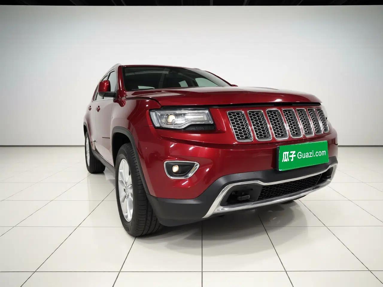 Jeep Grand Cherokee 2014 3.6L Elite Navigation Edition — миниатюра 3