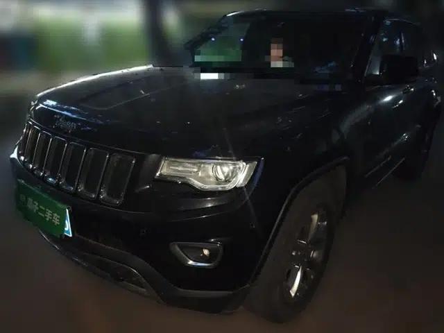 Jeep Grand Cherokee 2014 3.0L Comfort Navigation Edition
