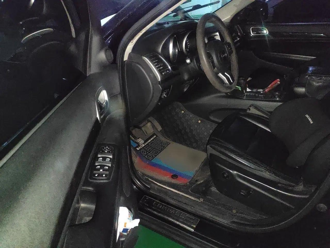 Jeep Grand Cherokee  — миниатюра 17