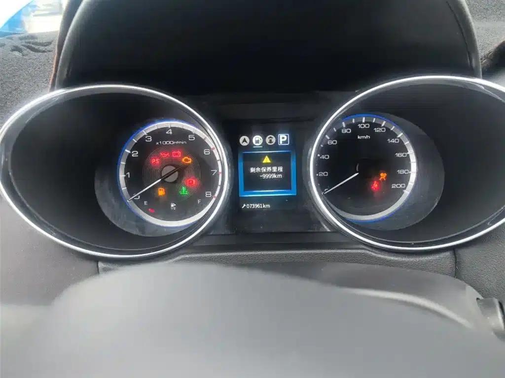 Dongfeng Fengshen AX4 2017 1.6L DCT Trendy Edition — миниатюра 12