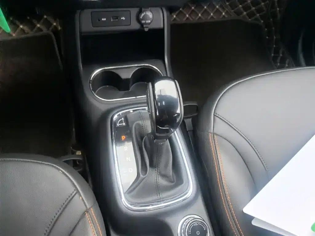 Dongfeng Fengshen AX4 2017 1.6L DCT Trendy Edition — миниатюра 14