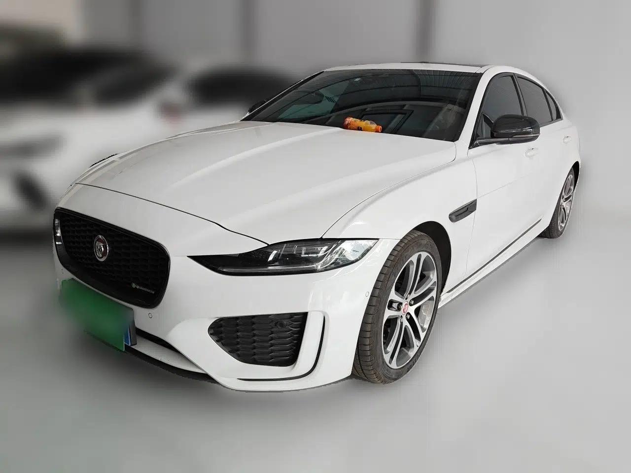 Jaguar XEL 2020 2.0T 200 PS R-DYNAMIC S Advanced Sport Edition — миниатюра 1