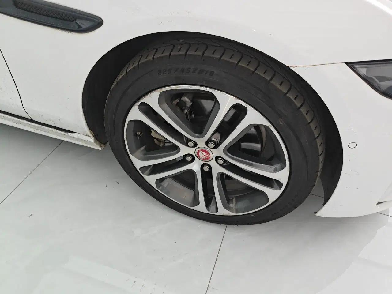 Jaguar XEL 2020 2.0T 200 PS R-DYNAMIC S Advanced Sport Edition — миниатюра 8