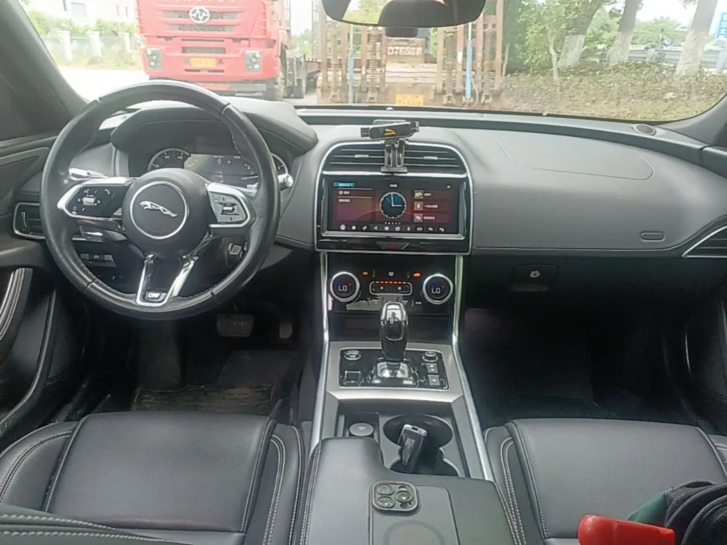 Jaguar XEL 2020 2.0T 200 PS R-DYNAMIC S Advanced Sport Edition — миниатюра 13