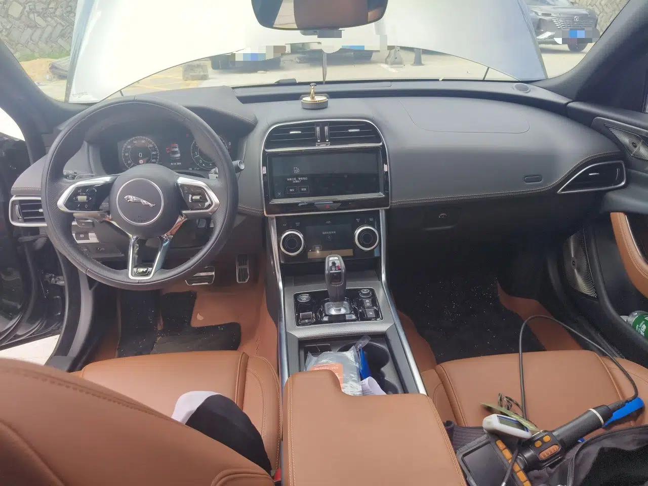 Jaguar XEL 2023 2.0T 250 PS R-DYNAMIC S Advanced Sport Edition — миниатюра 10