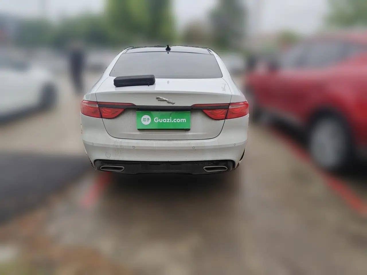 Jaguar XFL 2020 XFL 2.0T P200 Two-Wheel-Drive Rally Flag Edition — миниатюра 5