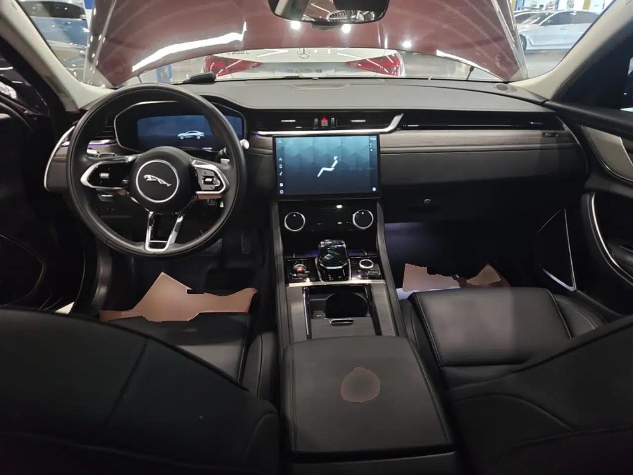 Jaguar XFL 2021 XFL 2.0T P200 Two-Wheel-Drive Elite Luxury Edition — миниатюра 13