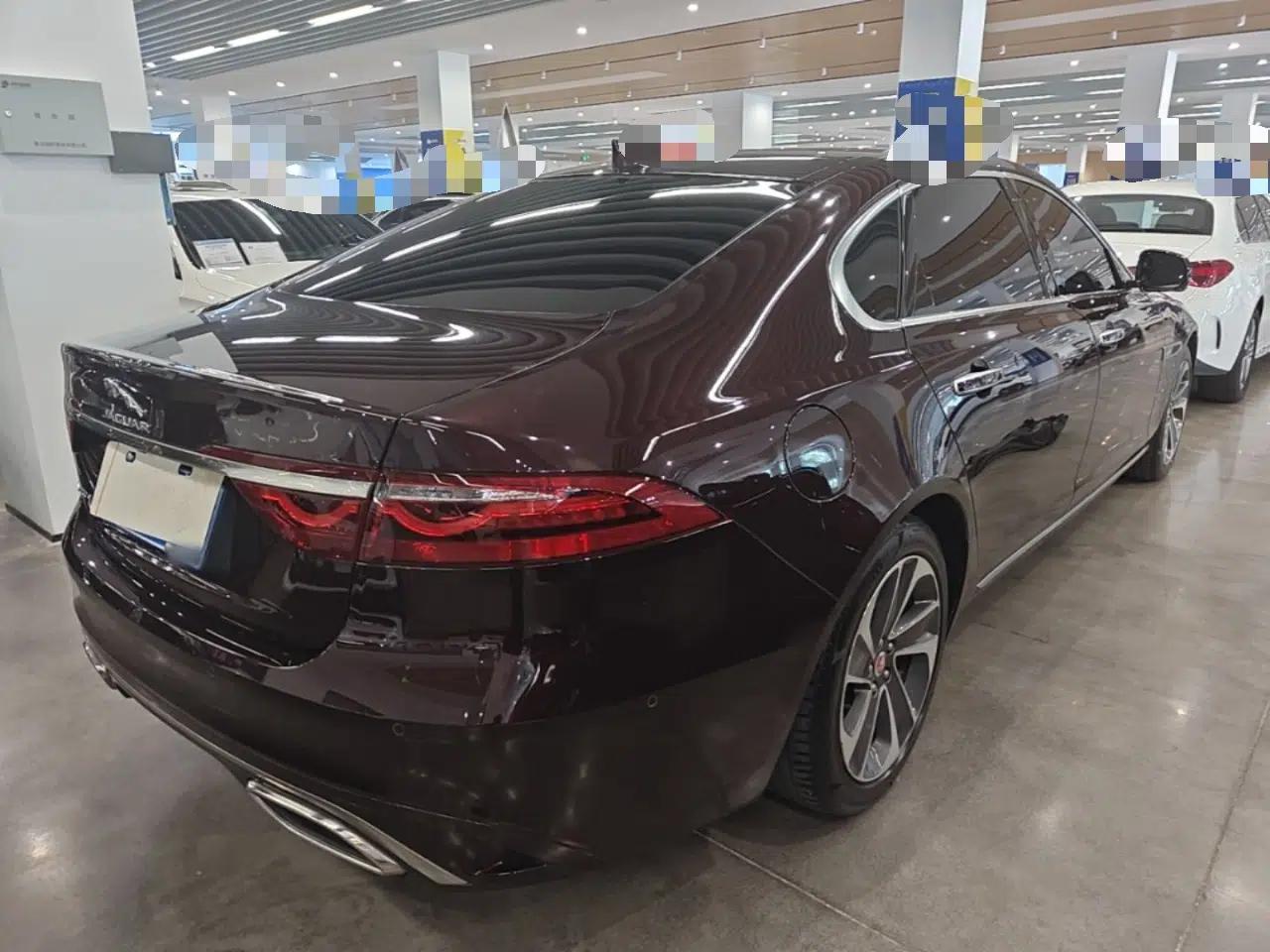 Jaguar XFL 2021 XFL 2.0T P200 Two-Wheel-Drive Elite Luxury Edition — миниатюра 6