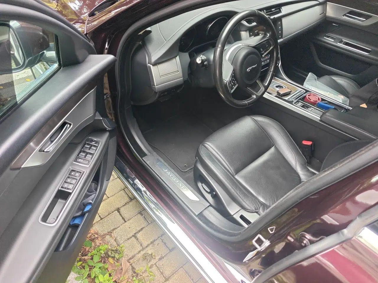 Jaguar XFL 2018 XFL 2.0T 200PS Elite Edition — миниатюра 17