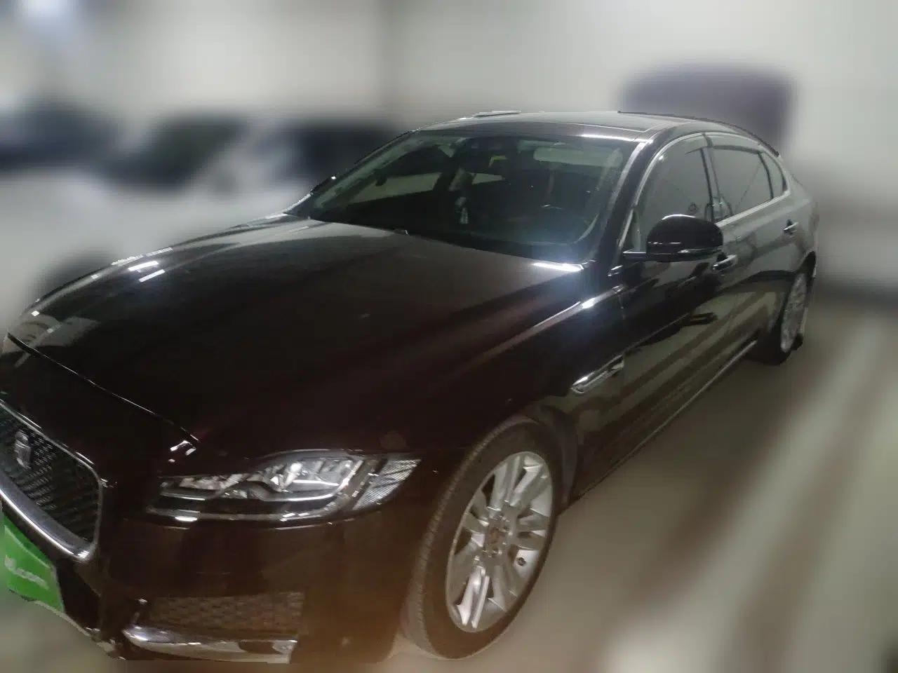Jaguar XFL 2018 XFL 2.0T 250 PS Premium Edition — миниатюра 1