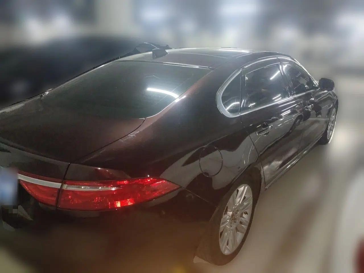 Jaguar XFL 2018 XFL 2.0T 250 PS Premium Edition — миниатюра 6