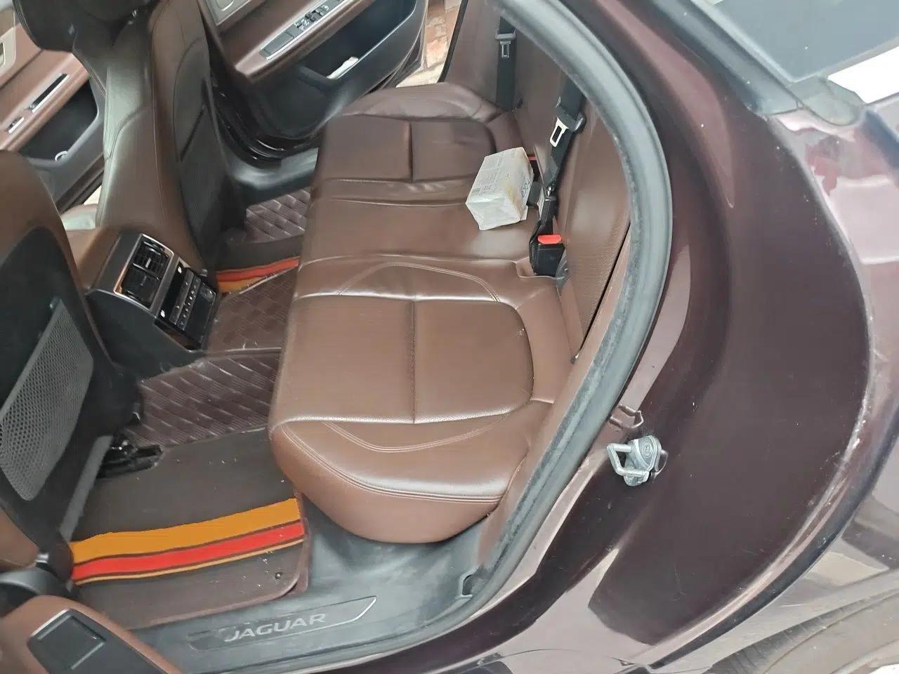 Jaguar XFL 2017 XFL 2.0T 240PS Luxury Edition — миниатюра 18