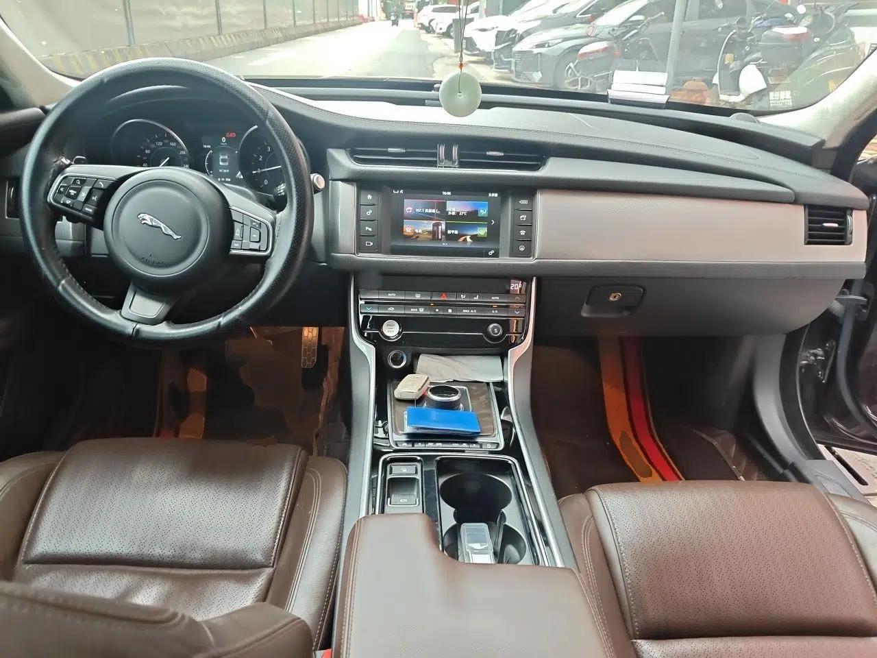 Jaguar XFL 2017 XFL 2.0T 240PS Luxury Edition — миниатюра 10