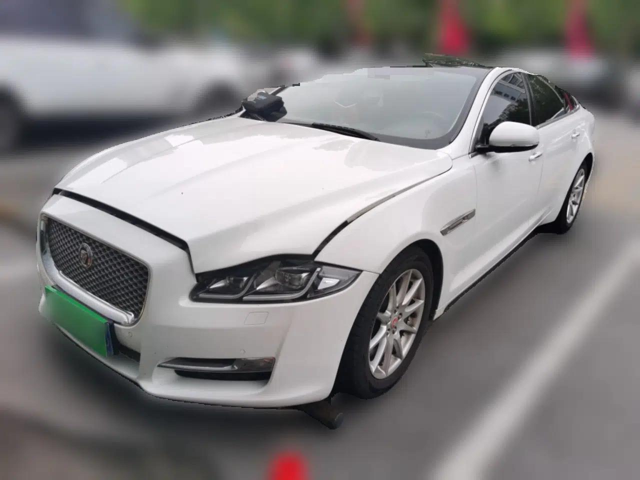 Jaguar XJ 2016 XJL 2.0T Two-Wheel-Drive Elegant Business Edition — миниатюра 1