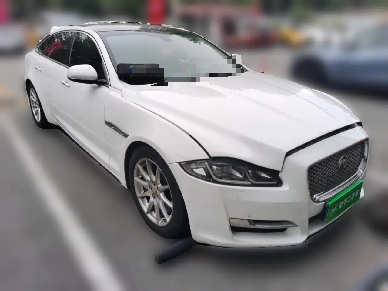 Jaguar XJ 2016 XJL 2.0T Two-Wheel-Drive Elegant Business Edition — миниатюра 3