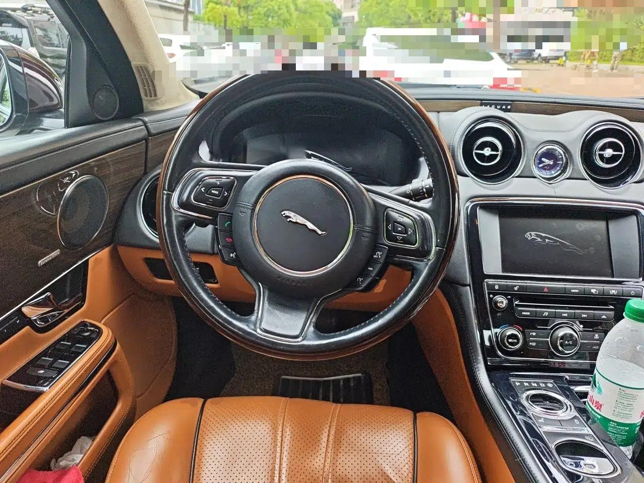 Jaguar XJ 2012 XJL 3.0 Flagship Business Edition — миниатюра 11