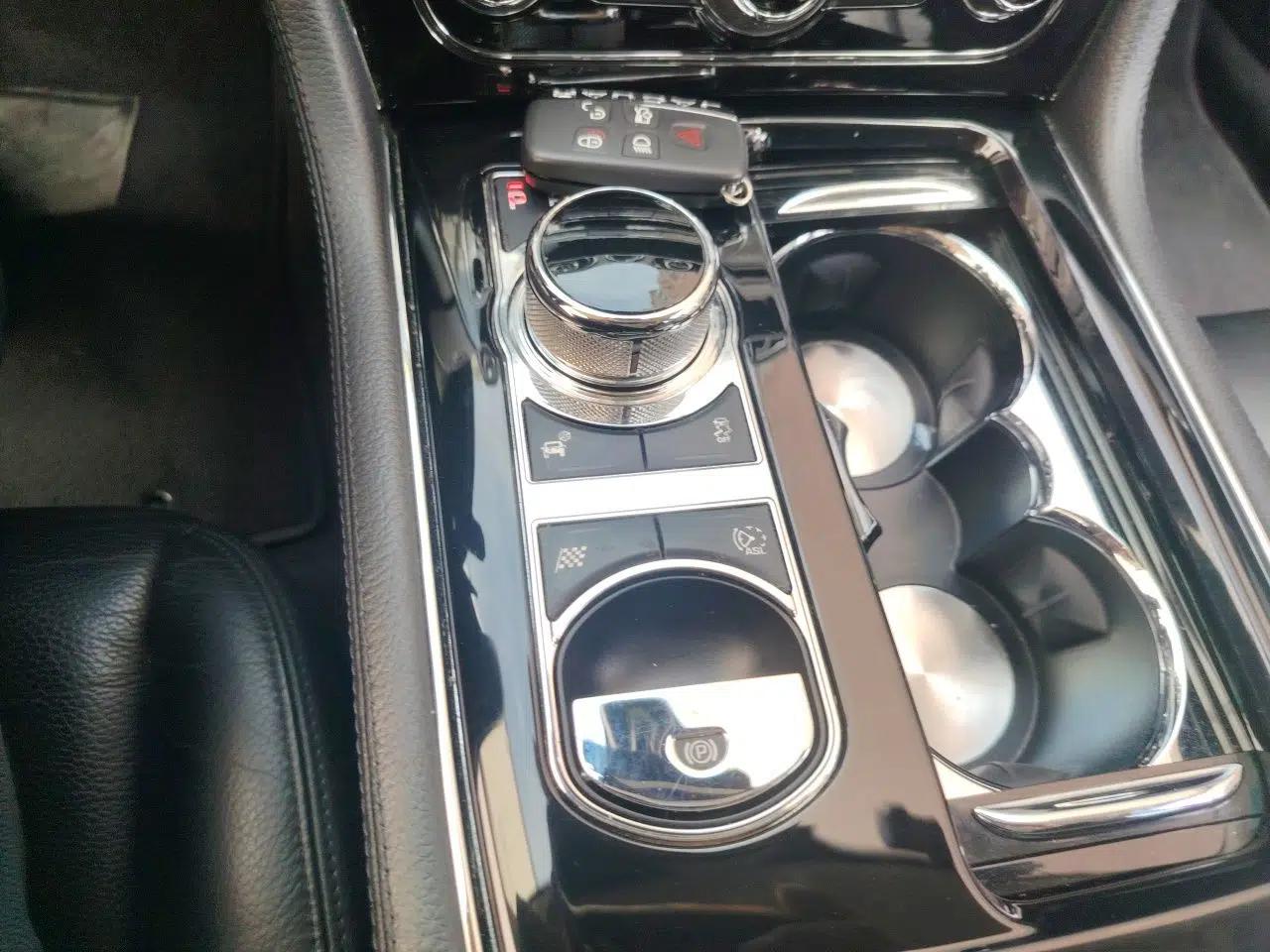 Jaguar XJ 2013 XJL 2.0T Elegance Business Edition — миниатюра 15