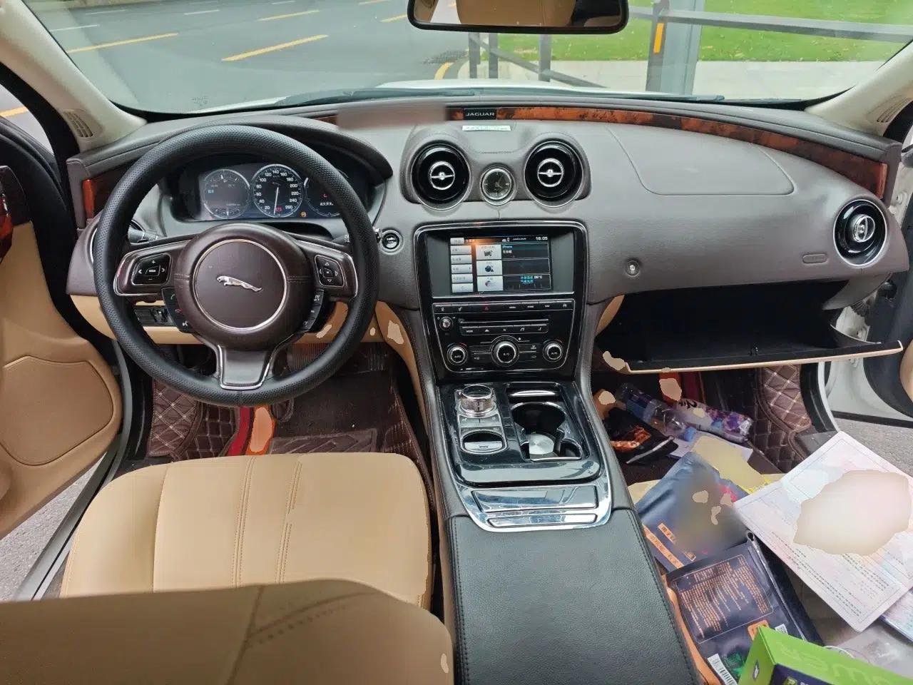 Jaguar XJ 2014 XJL 3.0 SC Four-Wheel Drive Panoramic Business Edition — миниатюра 10