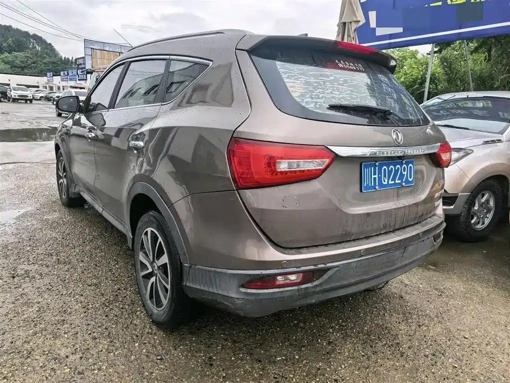 Fengguang 580 2017 Facelift 1.5T CVT Luxury Edition — миниатюра 4