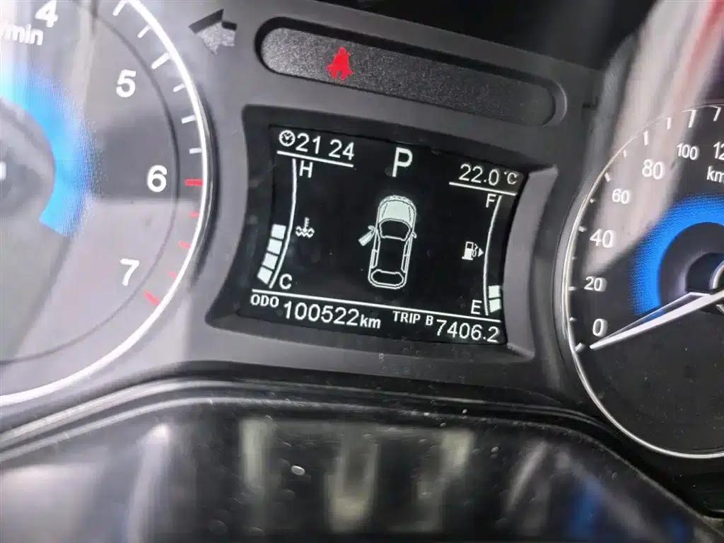 Fengguang 580 2017 Facelift 1.5T CVT Luxury Edition — миниатюра 8