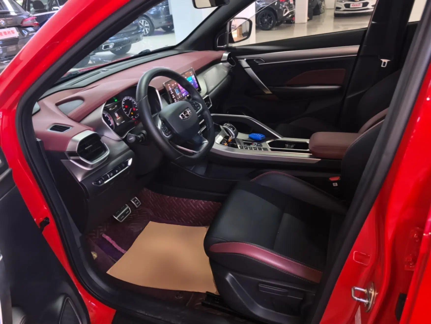 Geely Auto Coolray 2020 PRO 260T DCT Knight — миниатюра 18