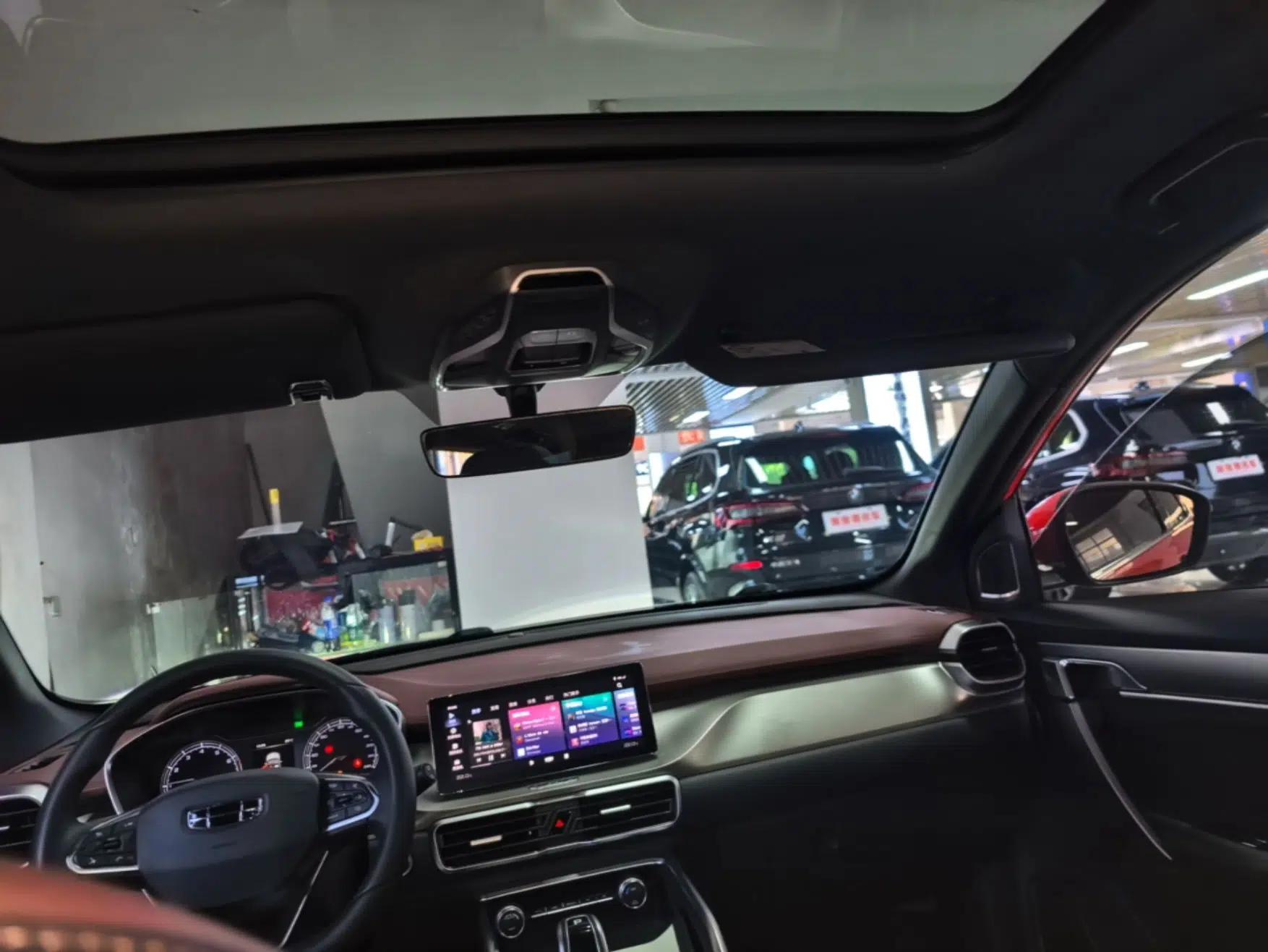 Geely Auto Coolray 2020 PRO 260T DCT Knight — миниатюра 21