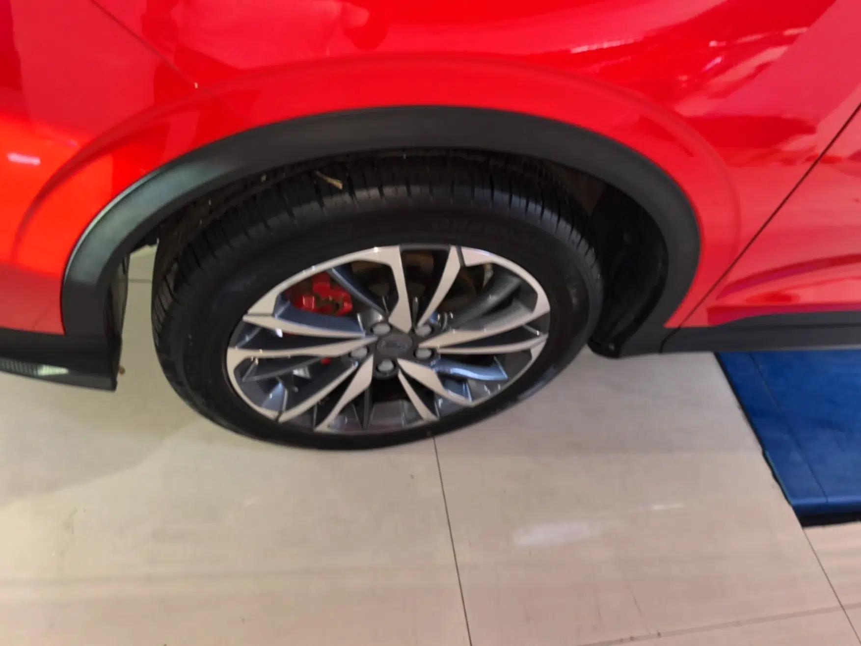 Geely Auto Coolray 2020 PRO 260T DCT Knight — миниатюра 8