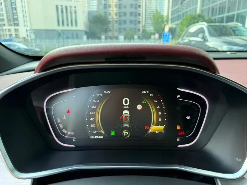 Geely Auto Coolray 2019 Sport Version 260T DCT Battle China VI Standard — миниатюра 12