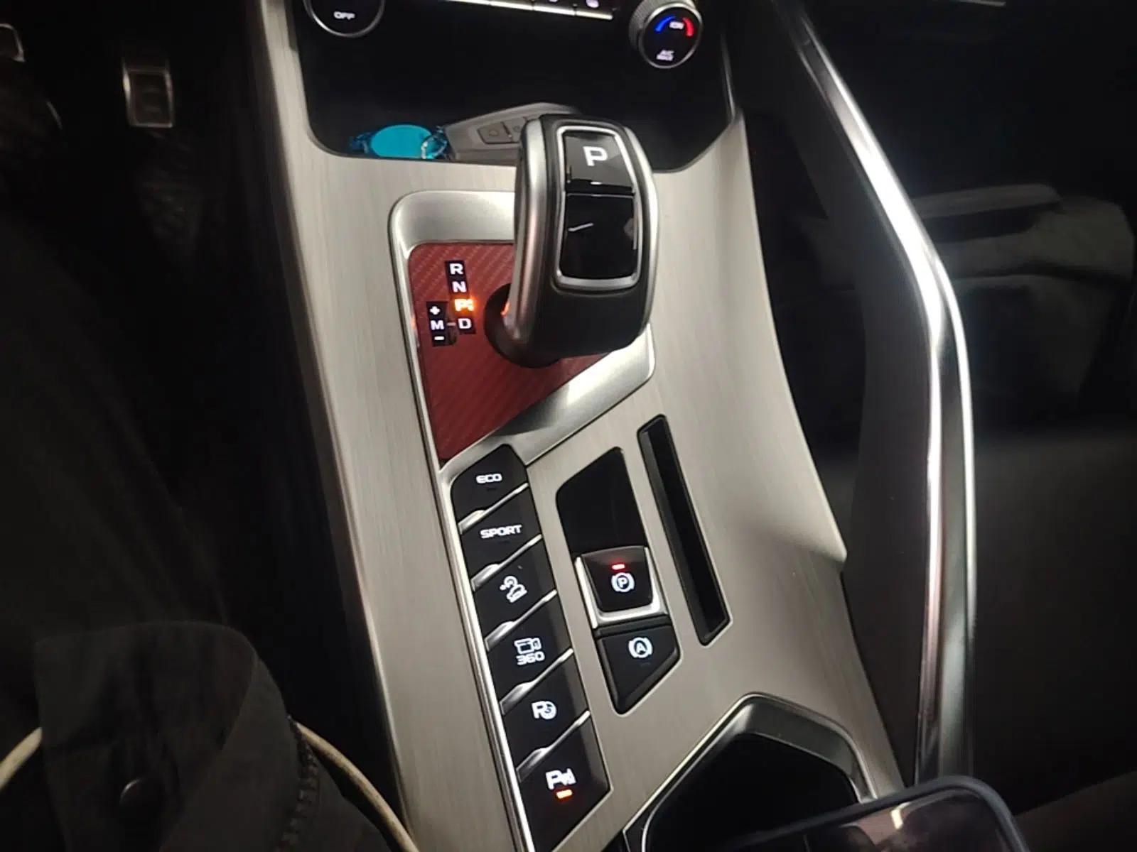 Geely Auto Coolray 2019 Sport Version 260T DCT Battle China VI Standard — миниатюра 14