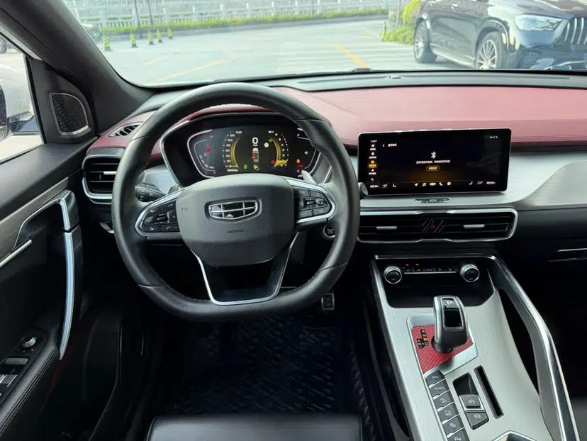 Geely Auto Coolray 2019 Sport Version 260T DCT Battle China VI Standard — миниатюра 20