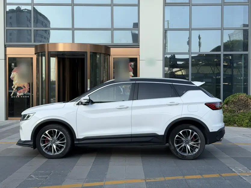 Geely Auto Coolray 2019 Sport Version 260T DCT Battle China VI Standard — миниатюра 3