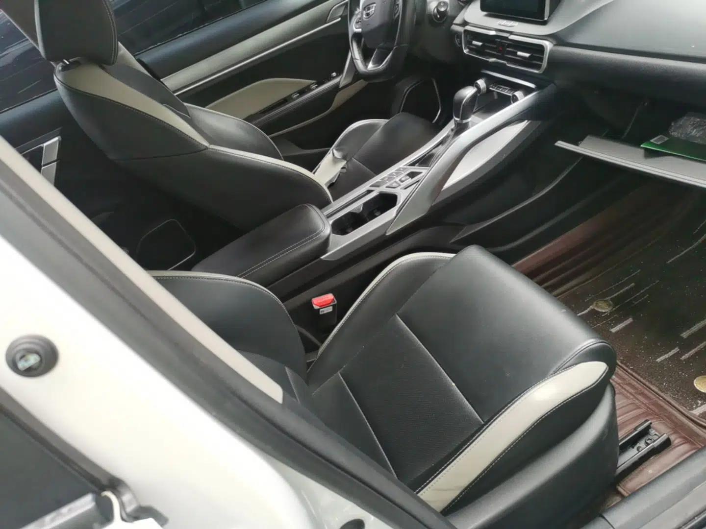 Geely Auto Coolray 2020 PRO 240T DCT Hunter — миниатюра 23