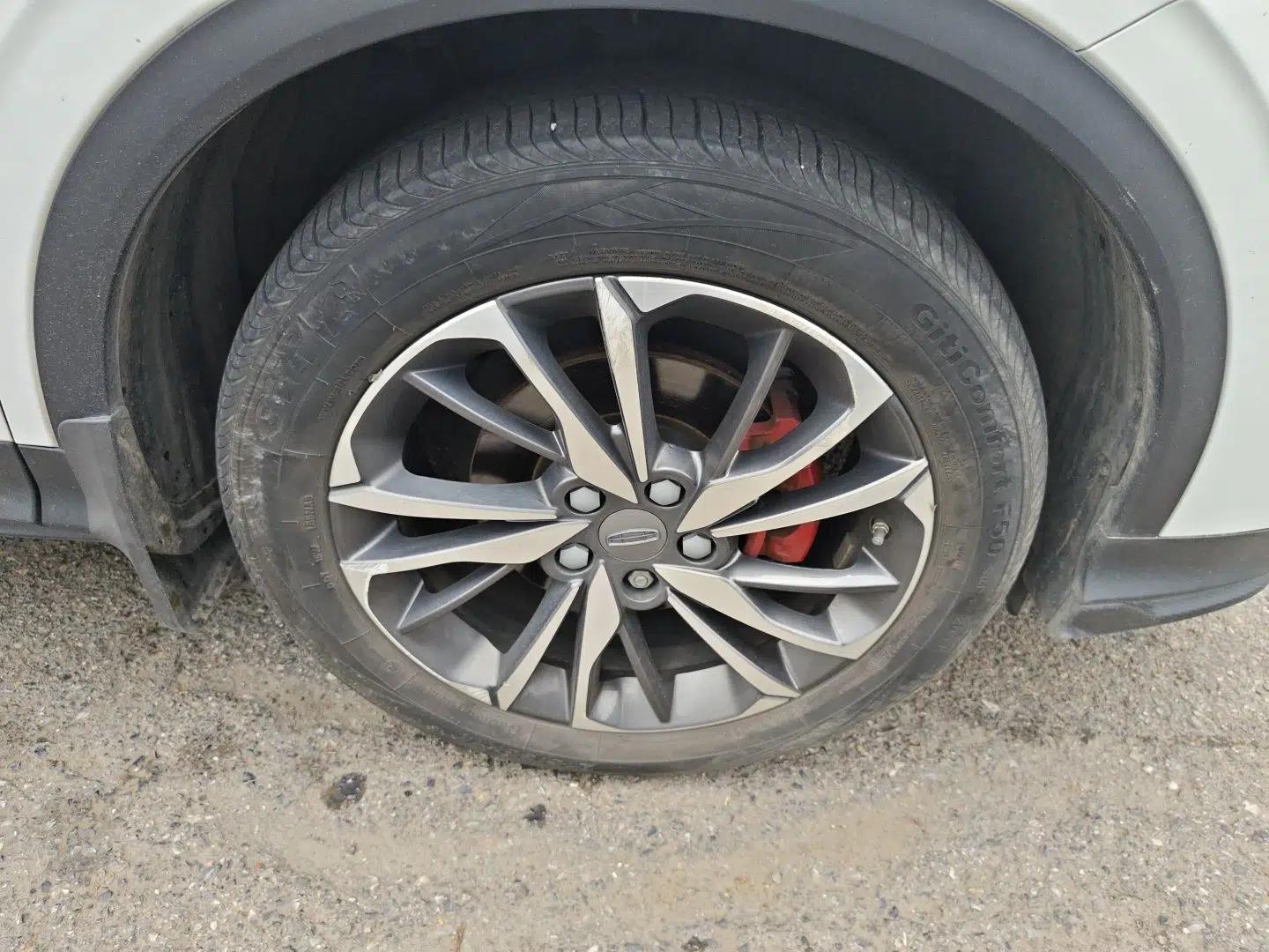 Geely Auto Coolray 2020 PRO 260T DCT Knight — миниатюра 8