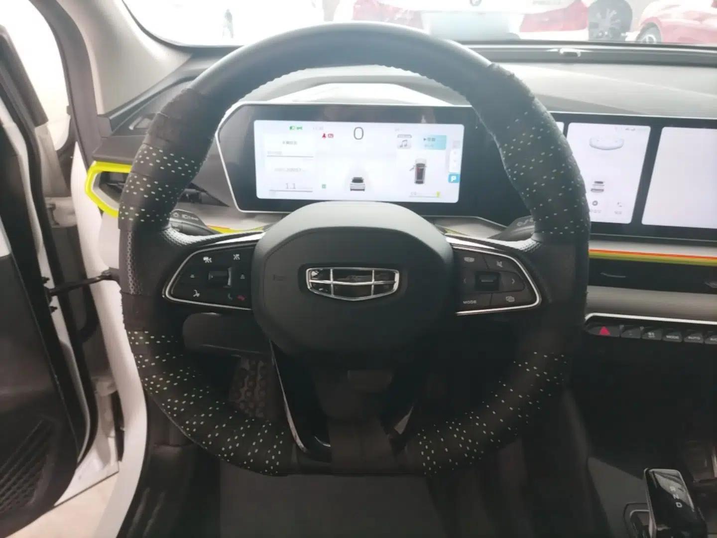 Geely Auto Coolray 2022 Bin Yue COOL 1.5TD DCT Ignite Edition — миниатюра 14