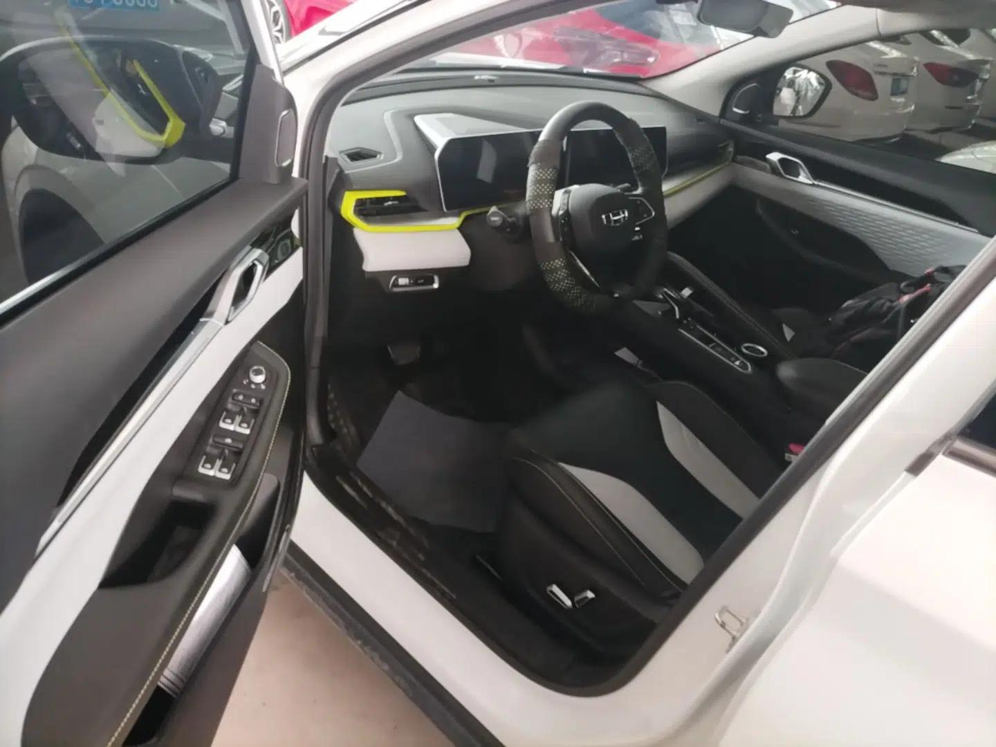 Geely Auto Coolray 2022 Bin Yue COOL 1.5TD DCT Ignite Edition — миниатюра 19