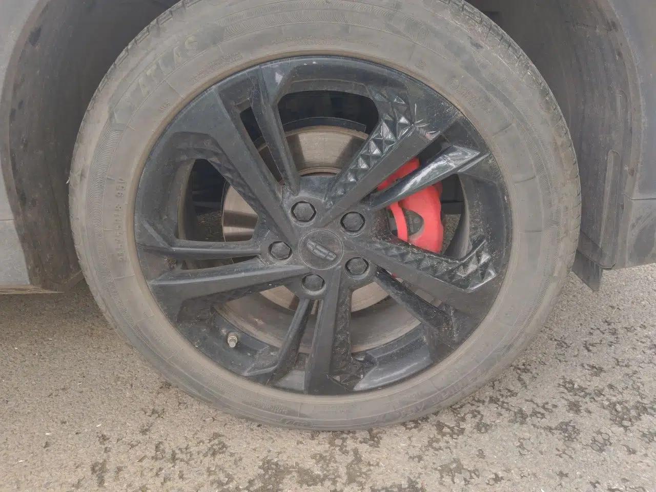 Geely Auto Coolray 2022 Bin Yue COOL 1.5TD DCT Ignite Edition — миниатюра 8