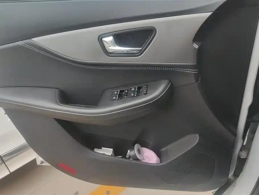 Fengguang S560 2018 Model 1.8L Manual Urban 5-Seater — миниатюра 7