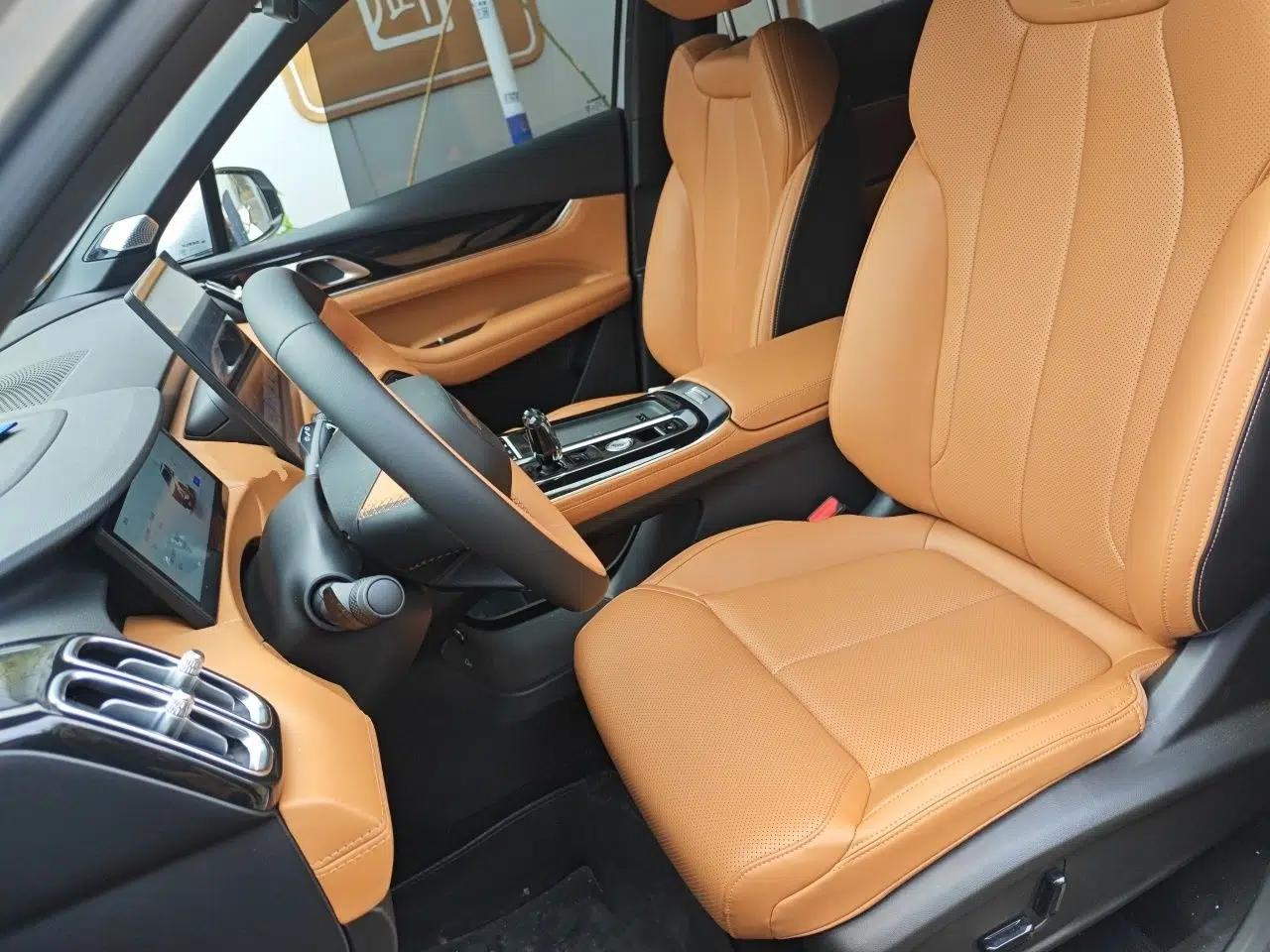 Geely Auto FX11 2025 4th Generation 1.5TD DCT - Shanhe — миниатюра 12
