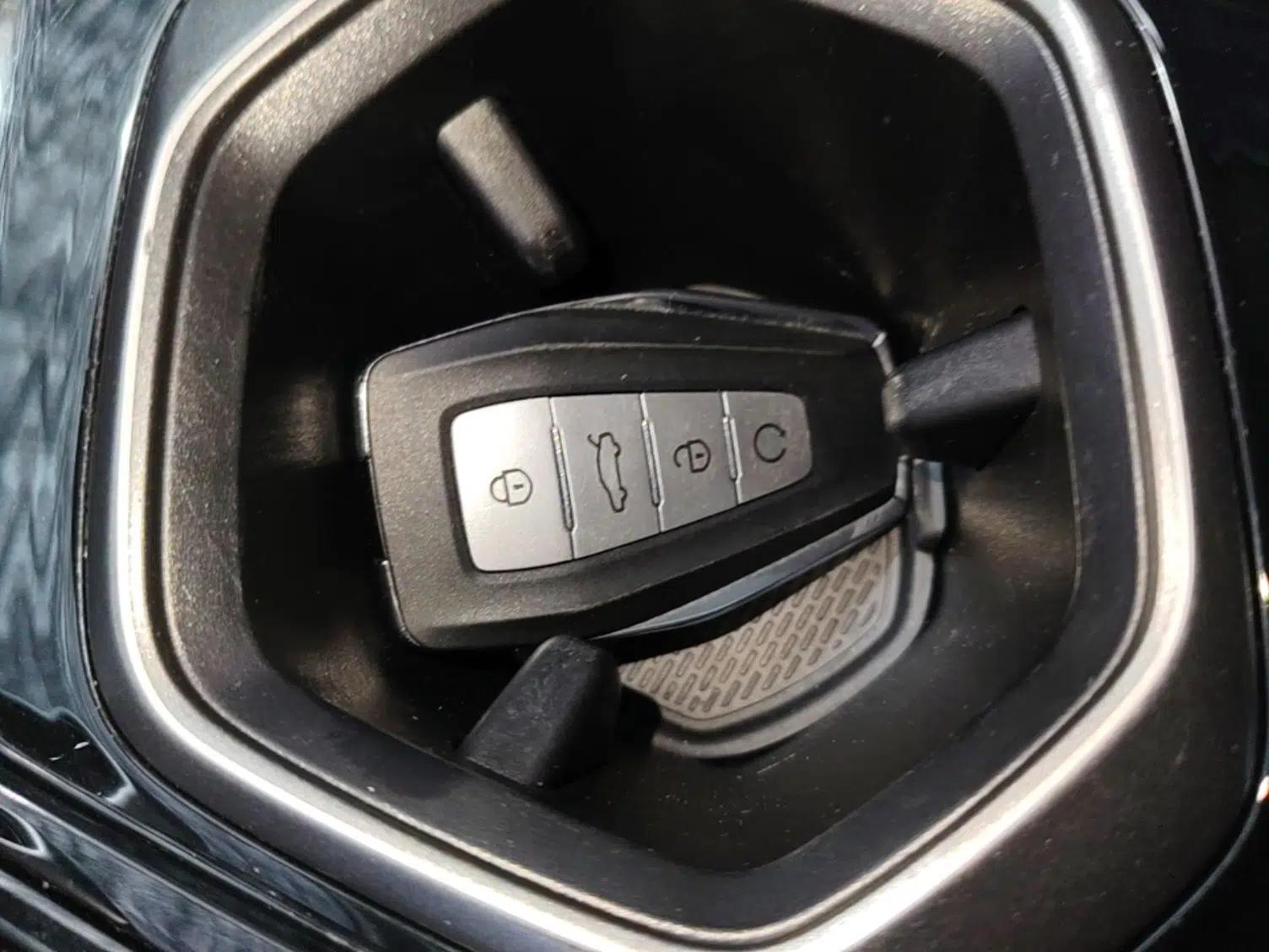 Geely Auto FX11 2023 1.5TD DCT Prestige Edition — миниатюра 12