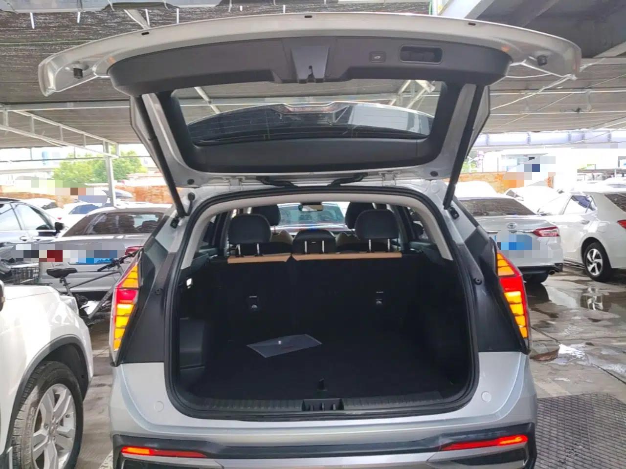 Geely Auto FX11 2023 1.5TD DCT Prestige Edition — миниатюра 22