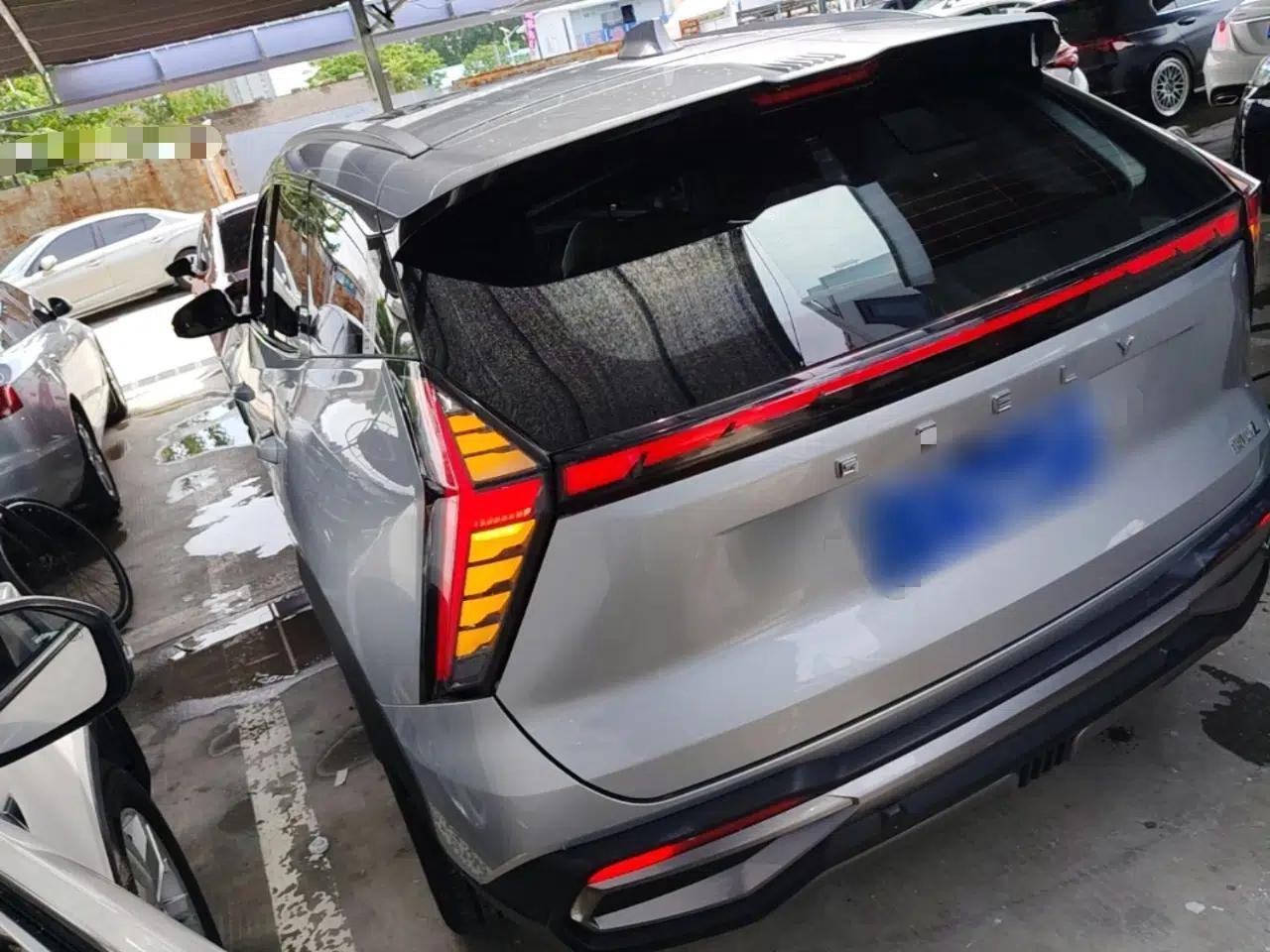 Geely Auto FX11 2023 1.5TD DCT Prestige Edition — миниатюра 4